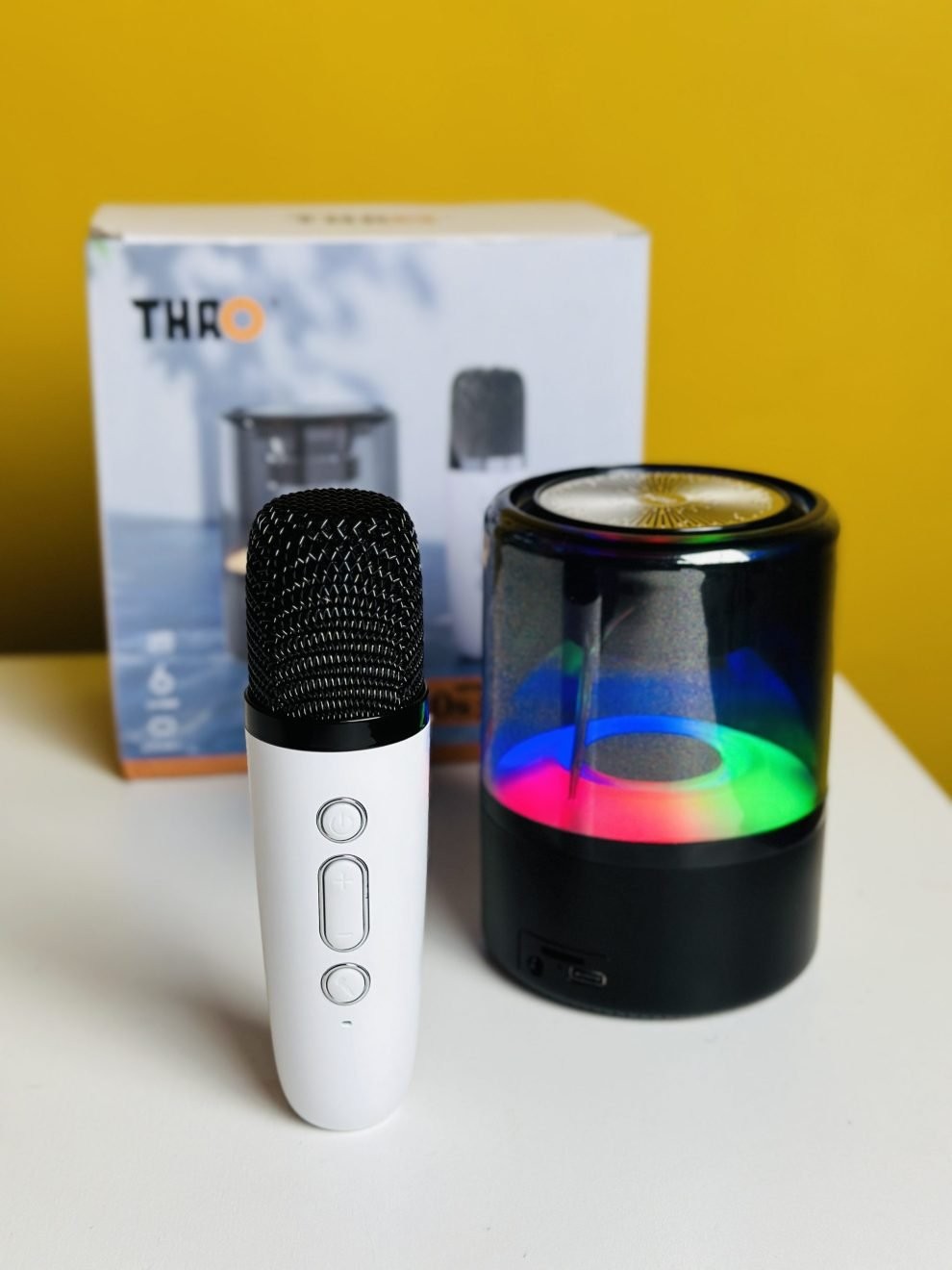 Thao F10s 1200mAh Portable Microphone With Bluetooth Speaker 0