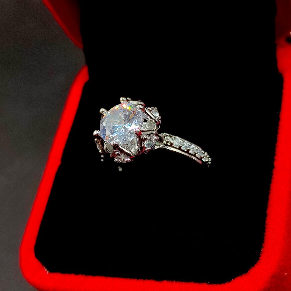 Waverly Diamond Cut Finger Ring 1